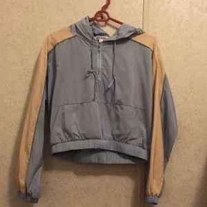 Blue and Tan pull over
